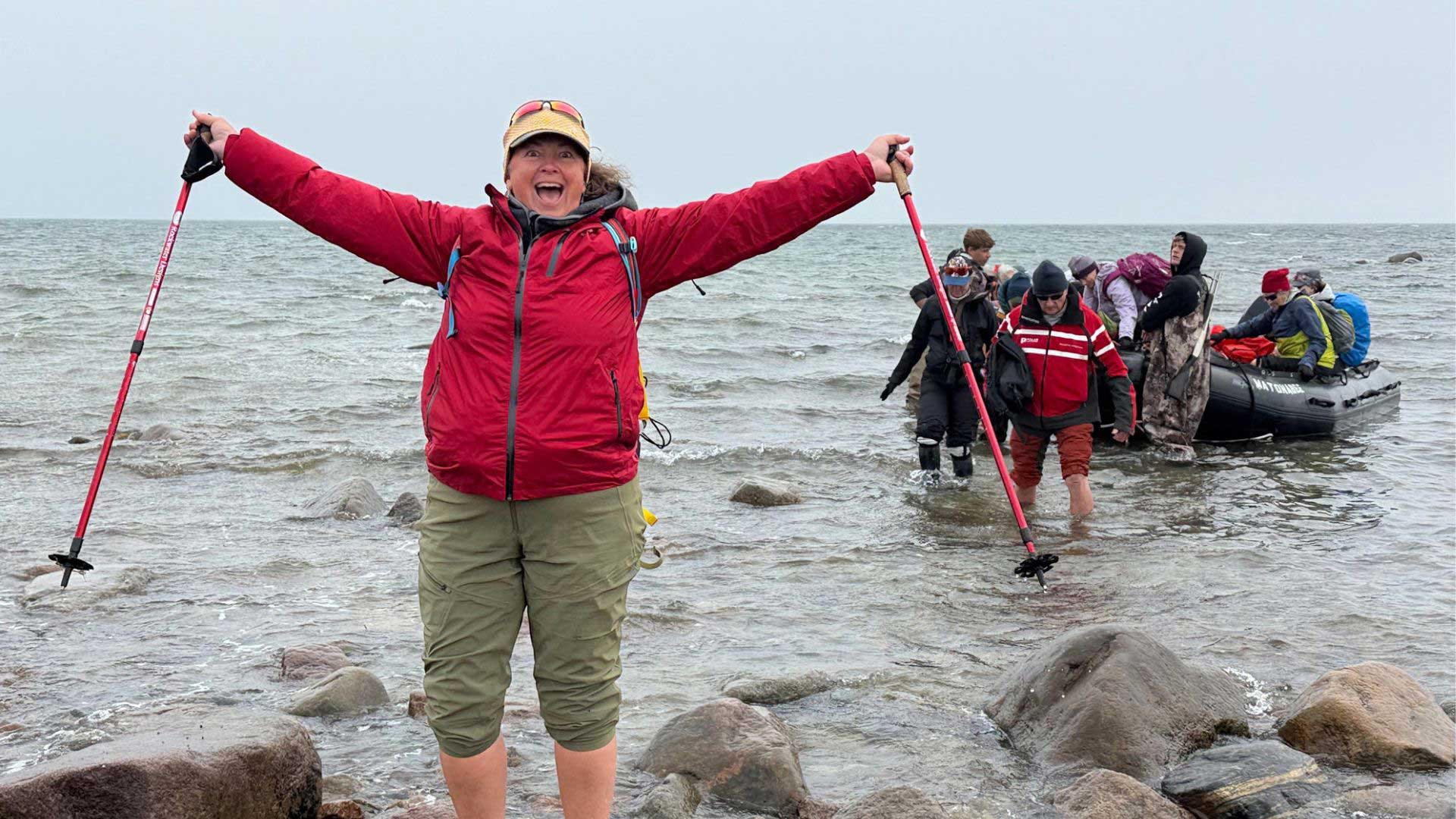 1920x1080 Greenland-Flowers-Mountains